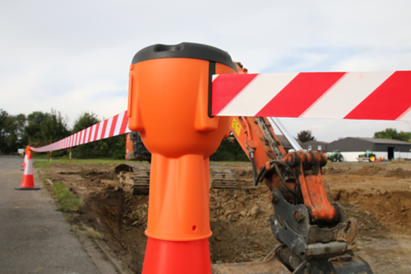 Leitkegelaufsatz "ALCT" mit Gurtabsperrung